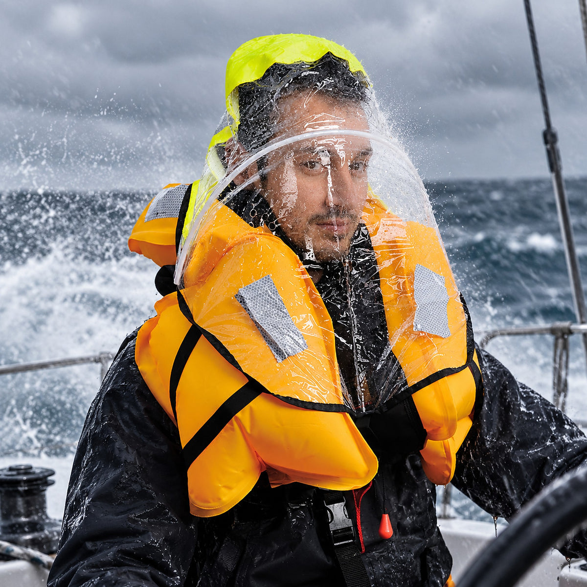 Water/wind stopping cap for Sail Pro 180 N - in use