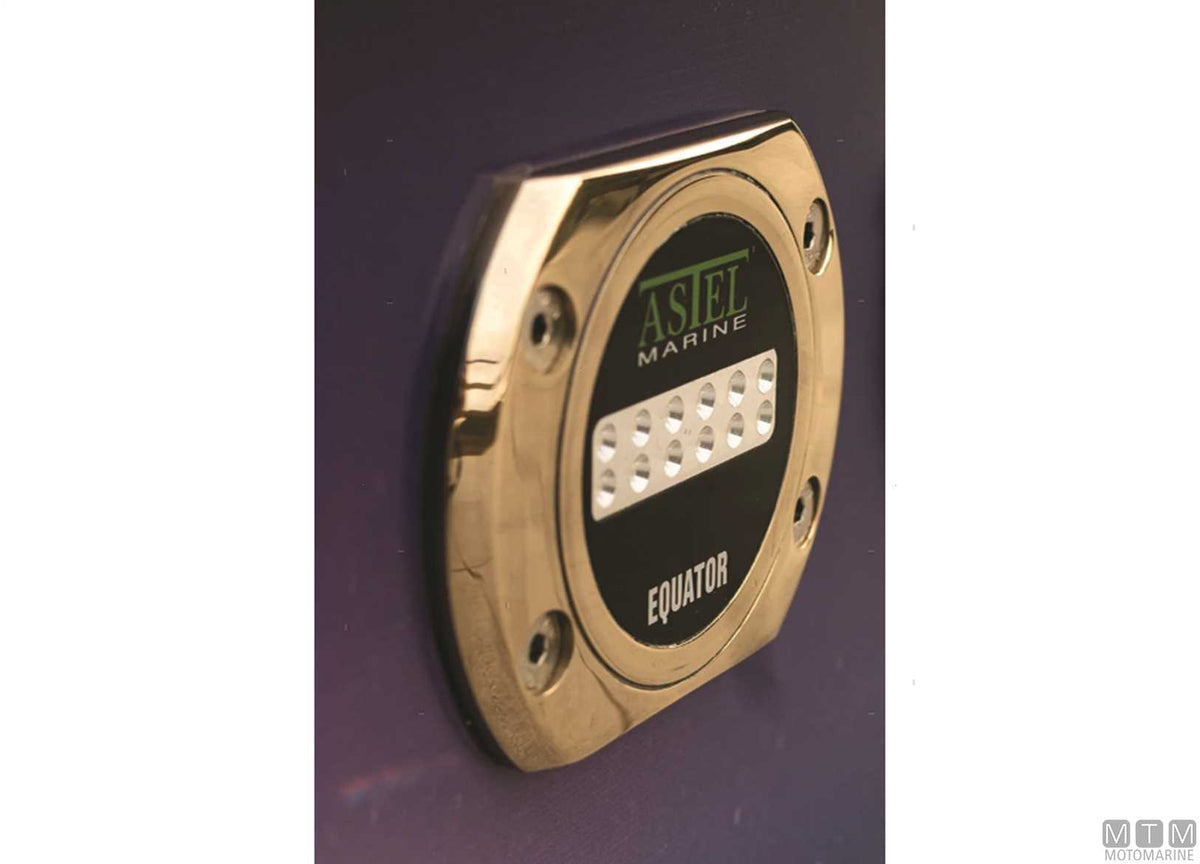Blue Equator MSR0640 LED underwater light in bronze Ø99 mm - original photo Motomarine Srl