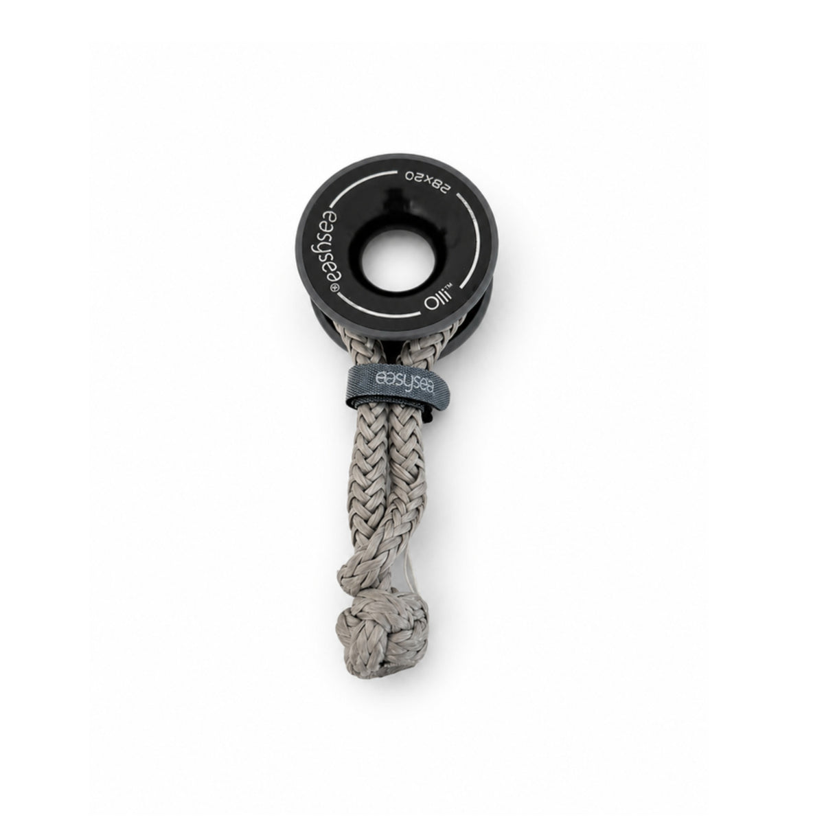 Soft shackle in Dyneema fastened to an Olli 28x20 low friction ring
