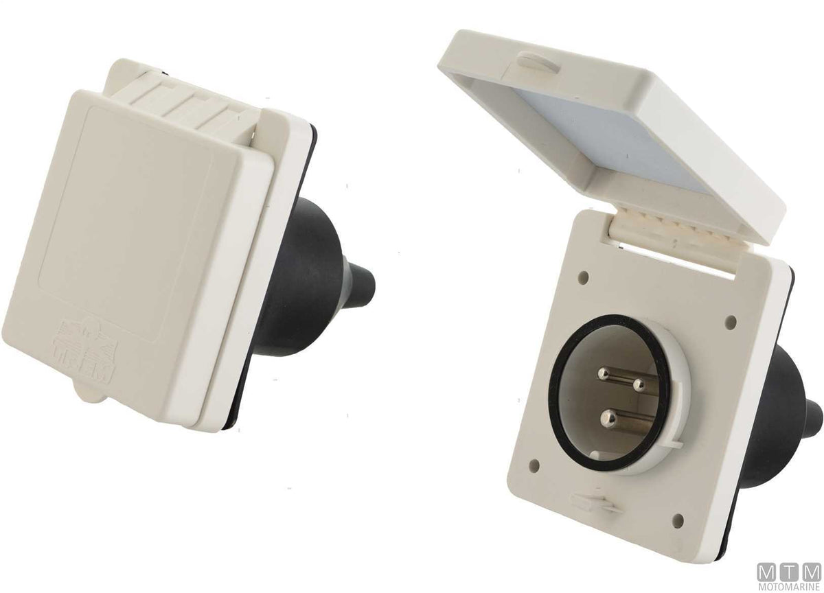 CE wall plug IP56 16A - original photo Motomarine Srl