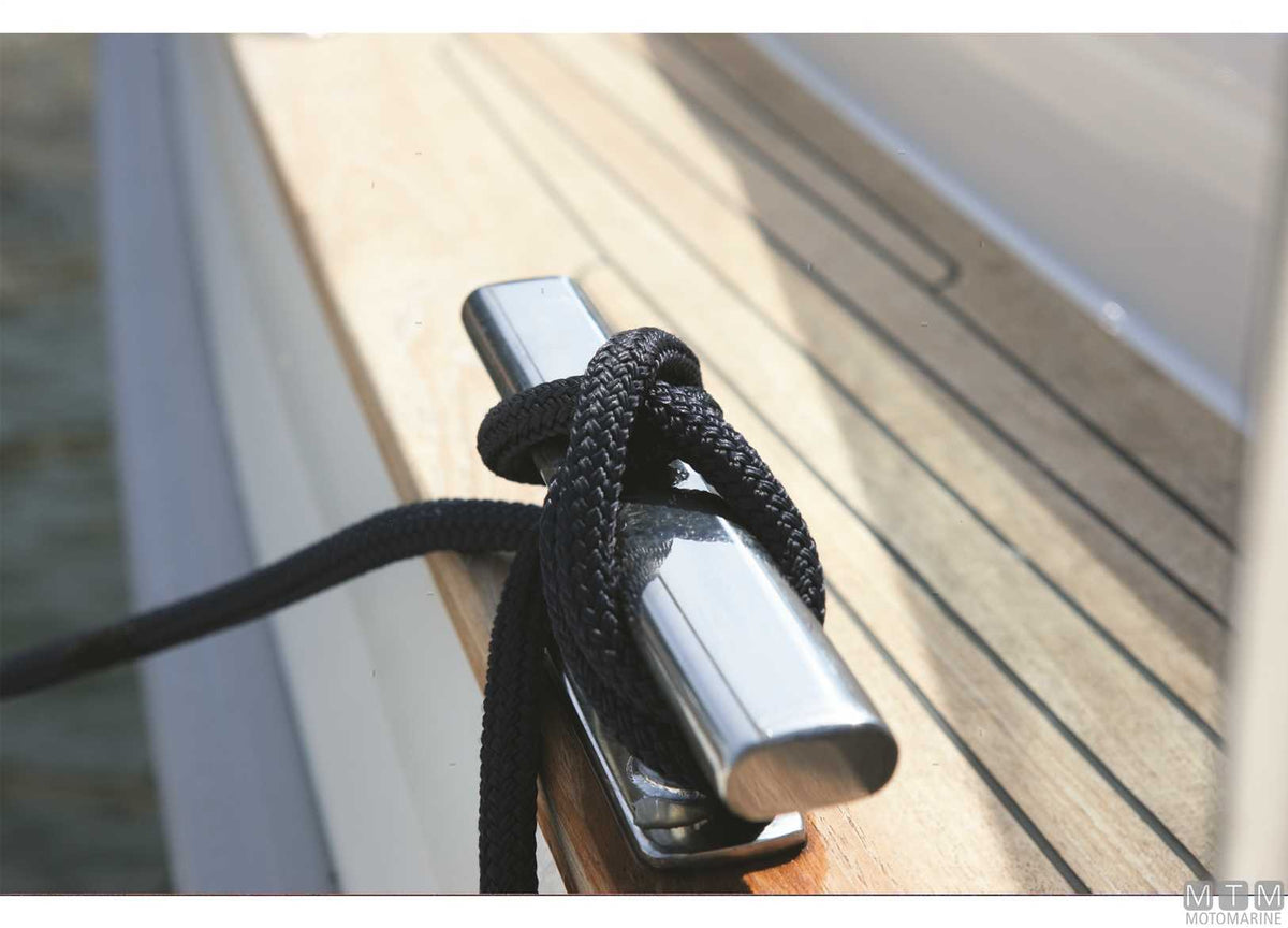 Square Roca cleat in AISI 316 stainless steel, 205 mm - original photo Motomarine Srl