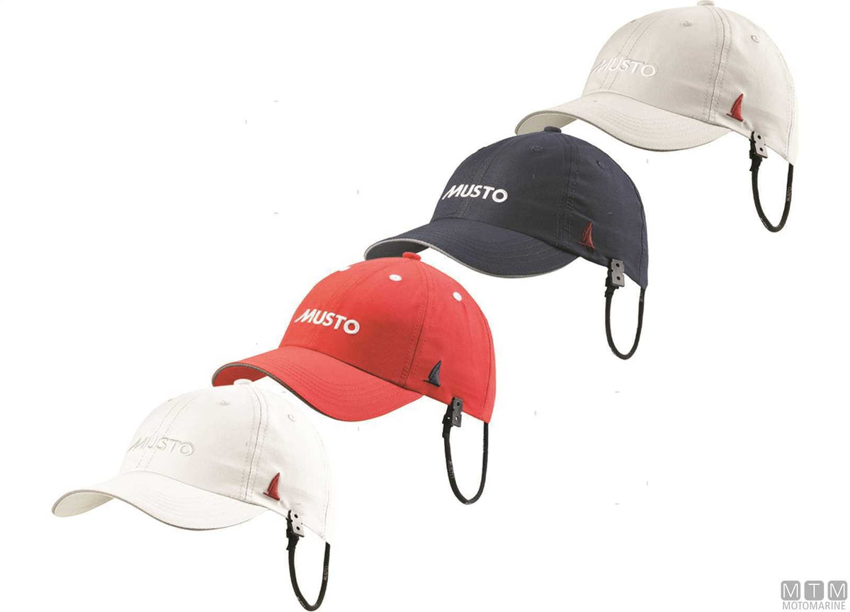 Musto Essential Fast Dry Crew Cap 169 red - original photo Motomarine Srl