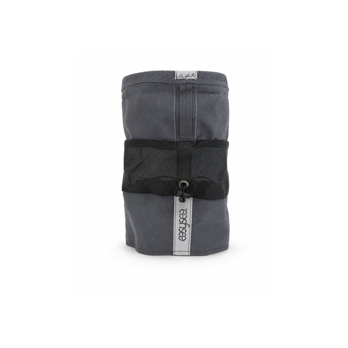 Central mesh band of the winch cover that lets air circulate and prevents mould