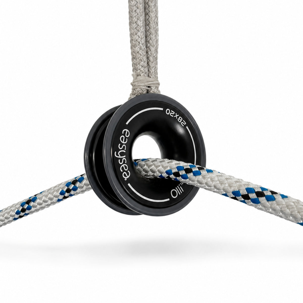Olli low friction ring with a rope running through the groove