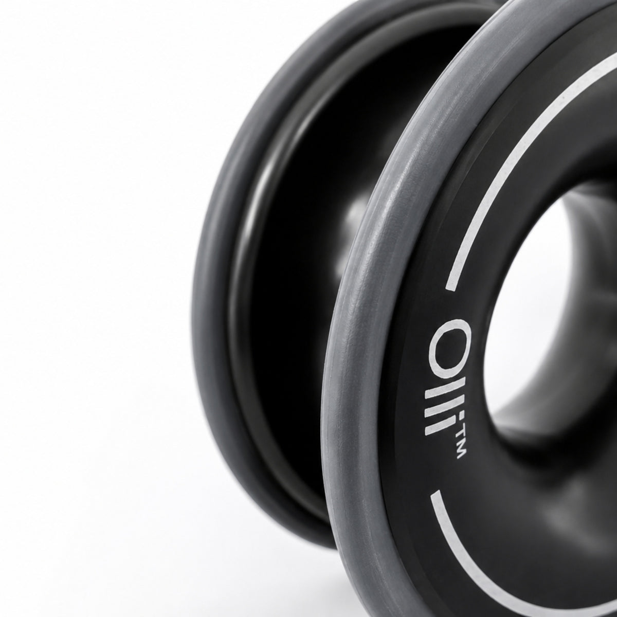 Macro detail of the machined and anodised groove of the Olli low friction ring